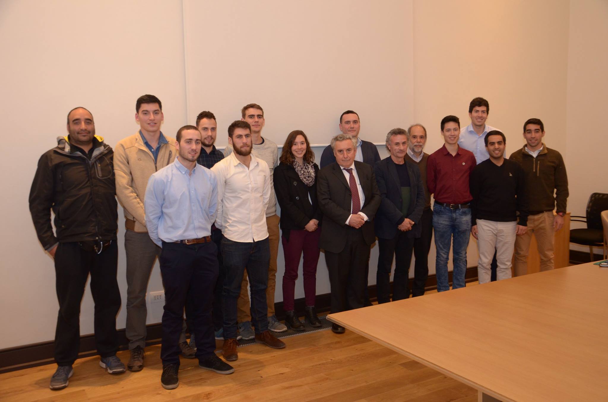 Rector Ennio Vivaldi se reunió con representantes U. de Chile en Universiadas Taipéi y Mundial Básquetbol 3x3