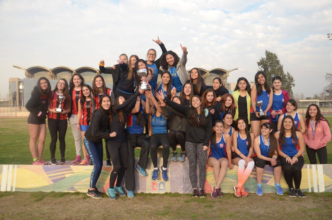 4° Interfacultades de atletismo: FEN se coronó como campeón general del 2017