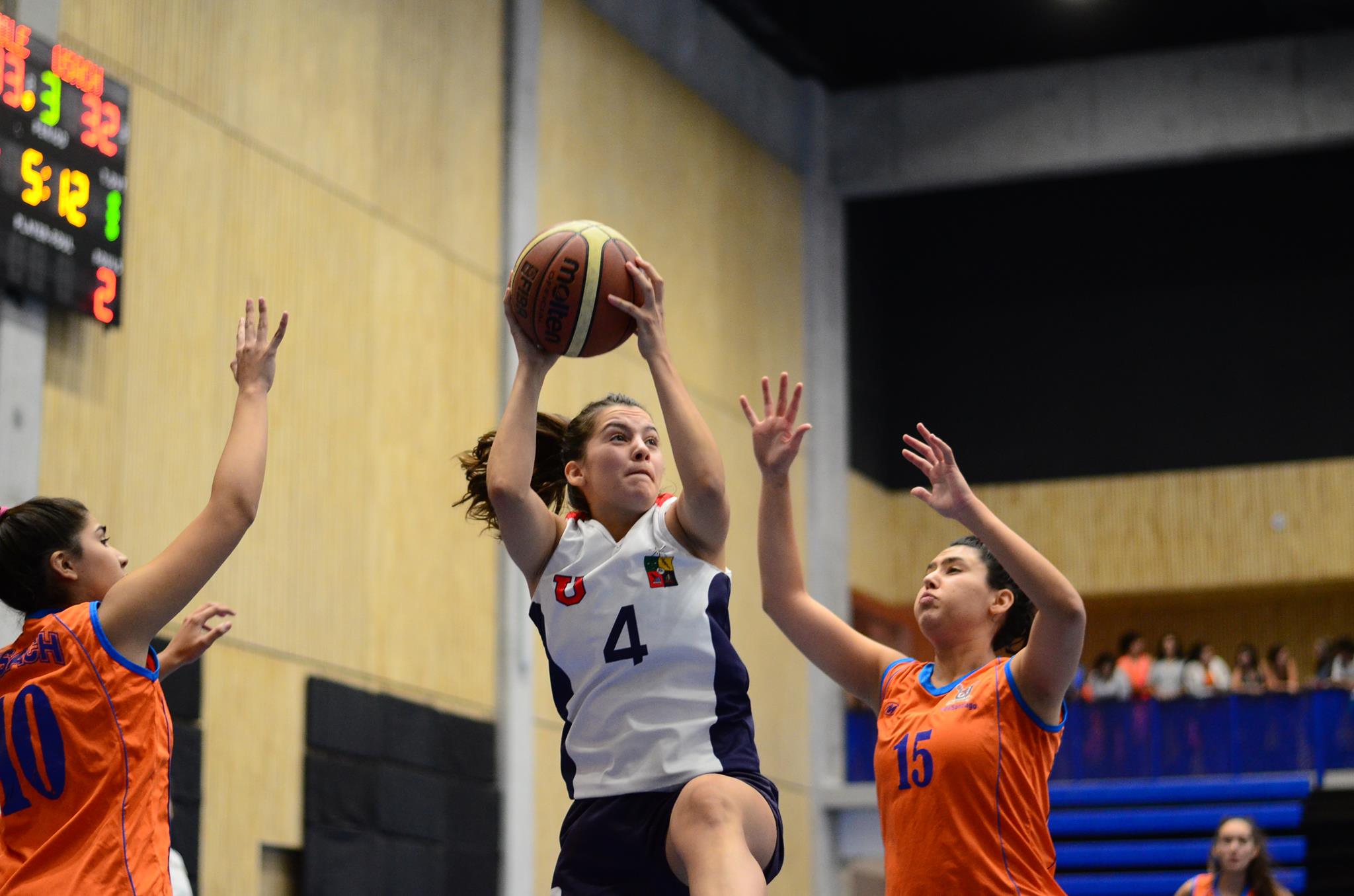 Selecciones de básquetbol de la U vencieron a Usach en Copa Universus 2018