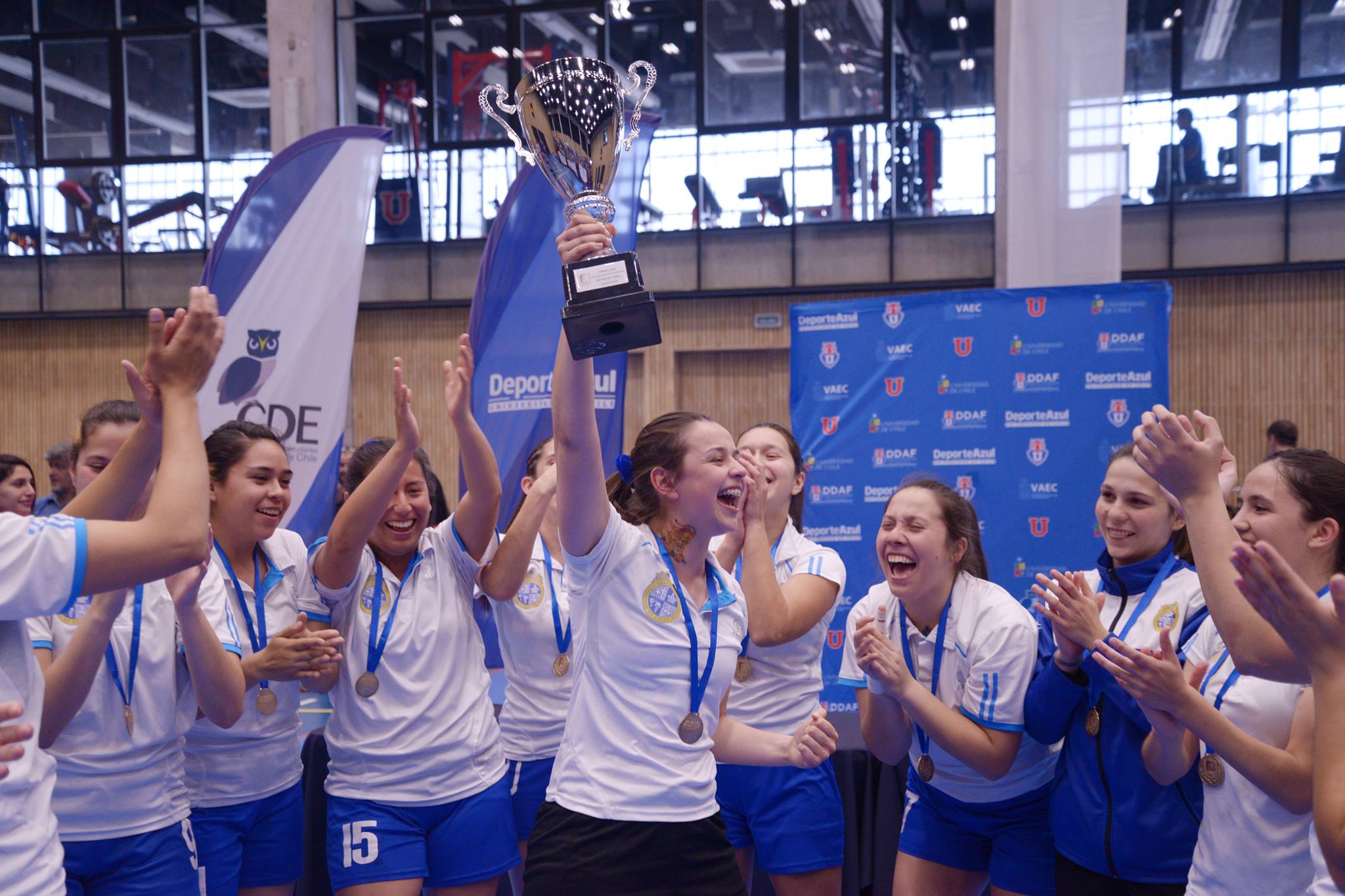 CNU BALONMANO MUJERES: UC se queda con el título disputado encuentro
