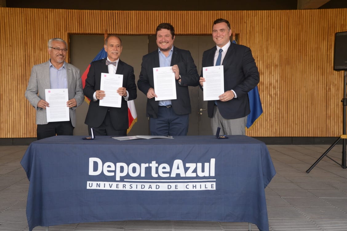 Acuerdo entre U. de Chile e I. Municipalidad de Macul permitirá a escolares de la comuna acceder a infraestructura deportiva de primer nivel