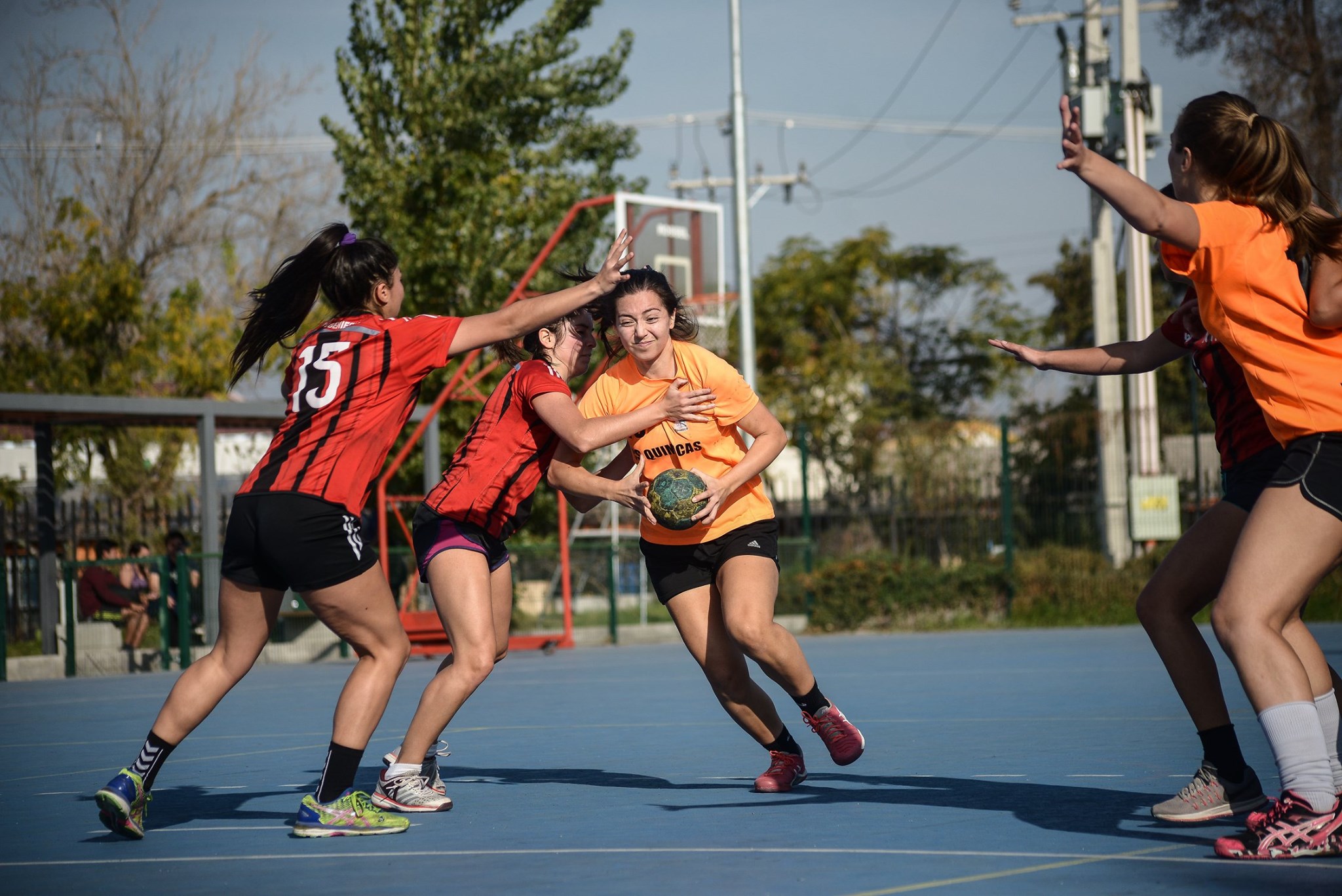 TIF 2019 Balonmano mujeres: Derecho se impone ante JGM y Química consigue su cuarta victoria consecutiva.