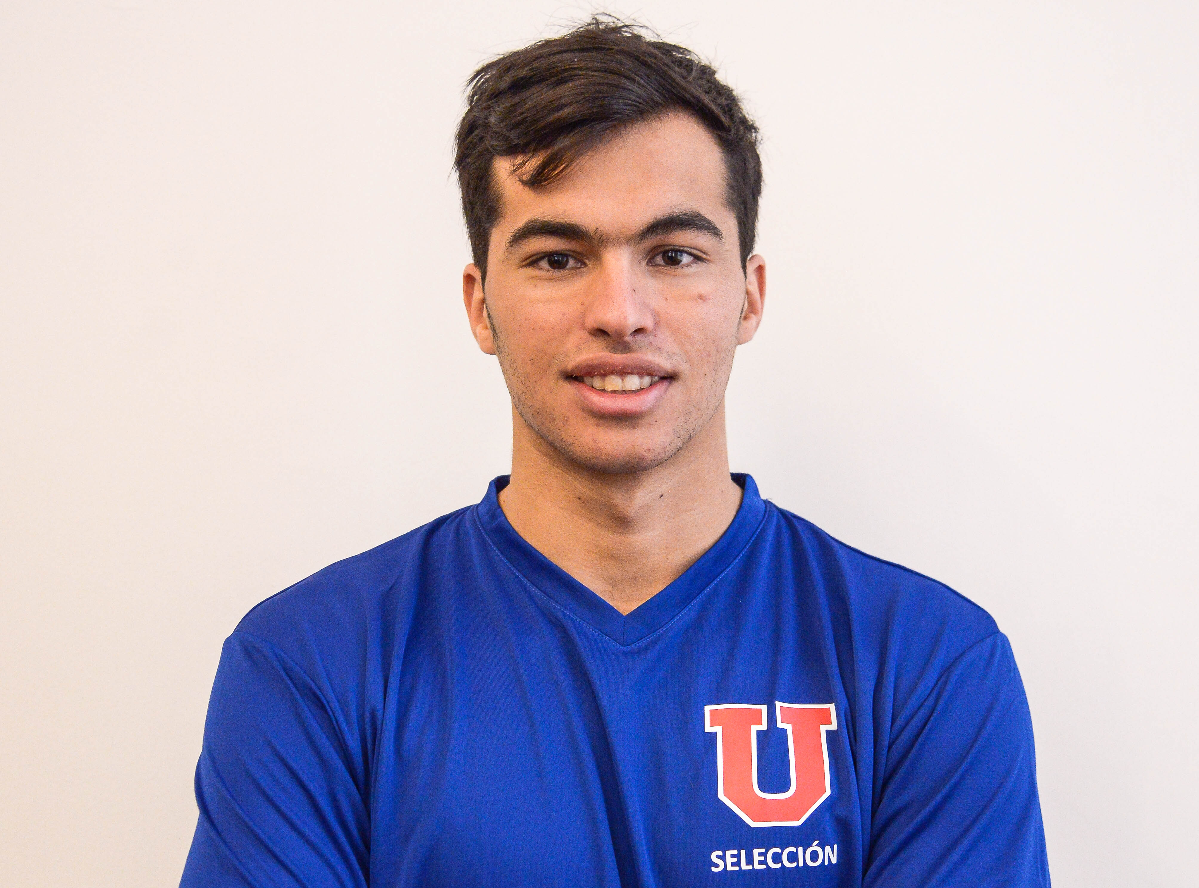 Emilio Cruz y su participación en Universiadas de Nápoles: “Quiero dejar el nombre de Chile y de la Universidad lo más alto posible”