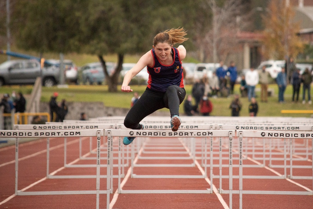 La U. de Chile obtuvo 10 medallas en el primer torneo metropolitano LDES de Atletismo del año