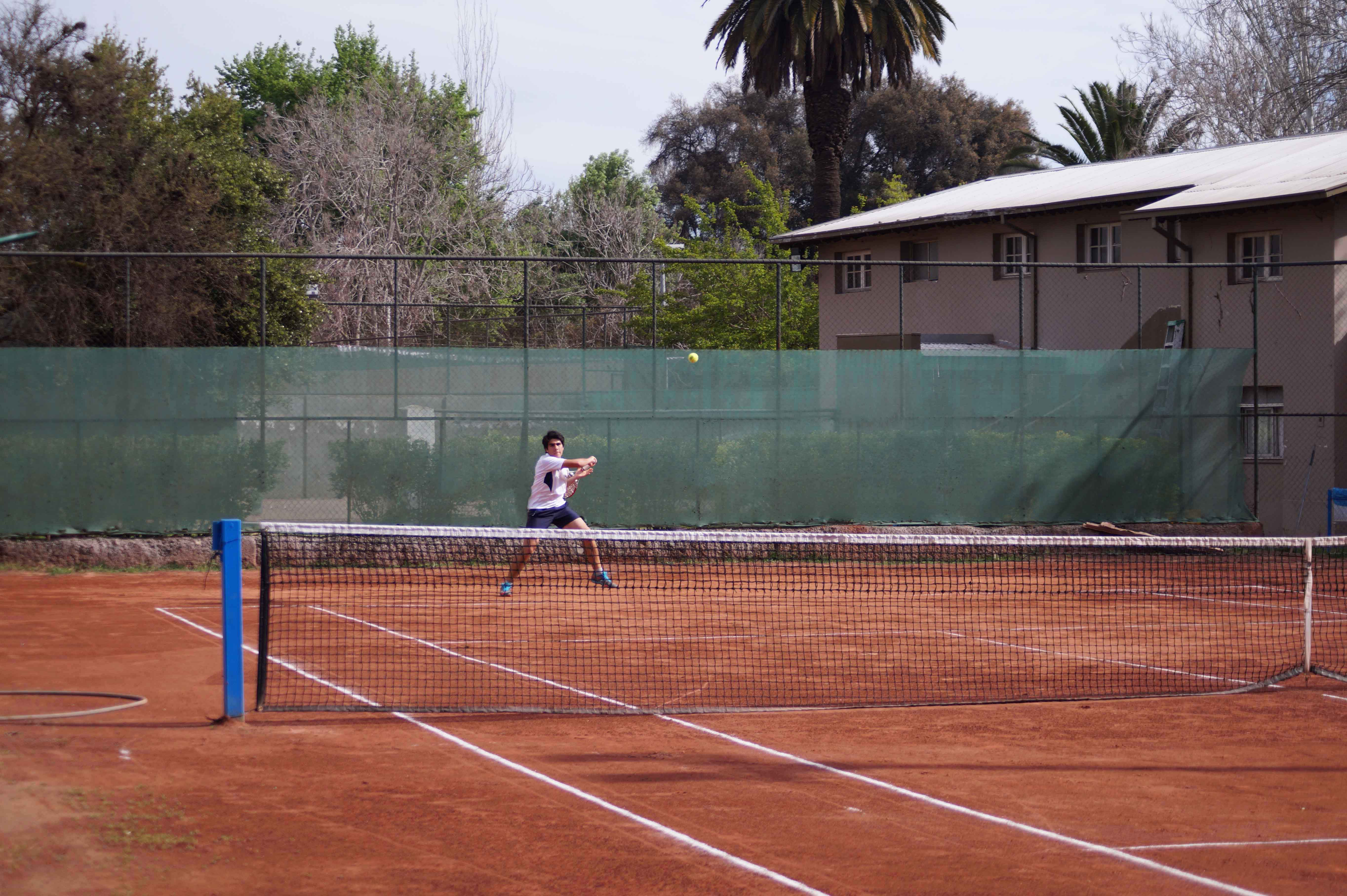 Complejo de Tenis de Quinta Normal: ¡Ya está disponible la reserva de canchas para estudiantes de la U. de Chile!