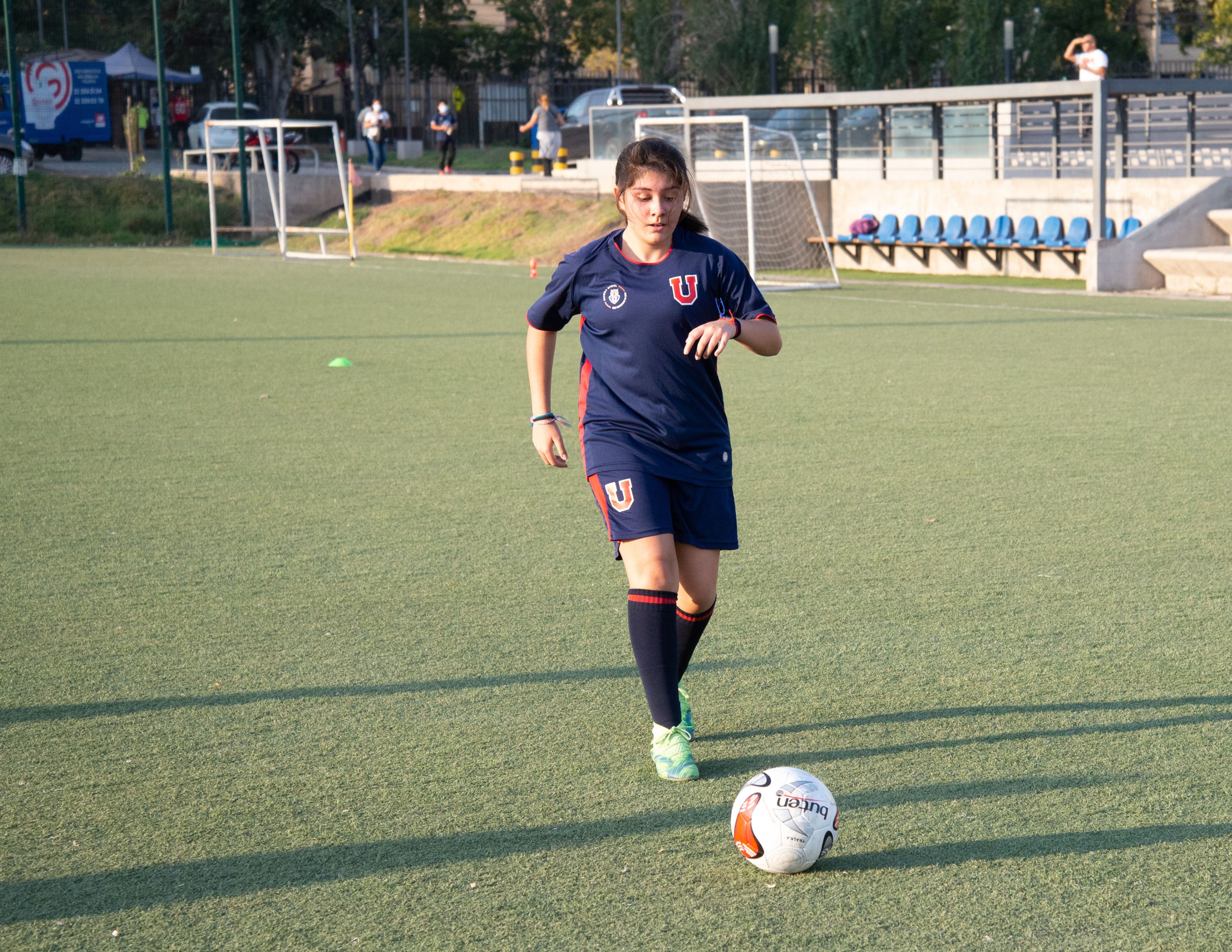 La Universidad de Chile abre inscripciones para su nueva Escuela de Fútbol Femenino