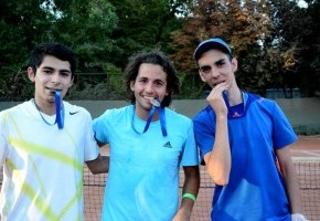 Derecho logró el primer lugar de tenis en Juegos Deportivos Mechones 2015