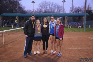 U. de Chile obtuvo primer lugar metropolitano en tenis mujeres U. de Chile obtuvo primer lugar metropolitano en tenis mujeres