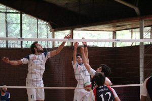 Vóleibol hombres JOE 2016: Ingeniería, FEN, Medicina y Campus Sur son los semifinalistas