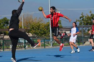 Ingeniería se acerca al liderato con campaña invicta en Interfacultades de balonmano