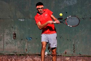 Estudiante de Química ganó el primer Interfacultades de Tenis hombres 2017 Estudiante de Química ganó el primer Interfacultades de Tenis hombres 2017