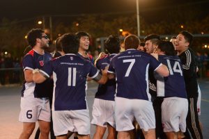 Doble jornada de clásico universitario de balonmano: La U gana en hombres y pierde en mujeres Doble jornada de clásico universitario de balonmano: La U gana en hombres y pierde en mujeres