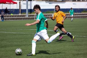 Fútbol en los JOE 2017: Juan Gómez Millas y Medicina golean en su debut