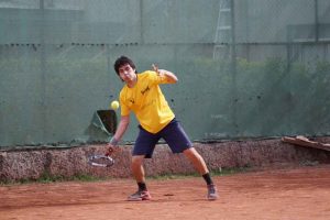 Ingeniería y JGM protagonizan la primera jornada del tenis en los JOE 2017