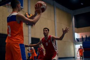 Medicina y Química siguen liderando sus respectivas tablas en los TIF 2018 de básquetbol hombres