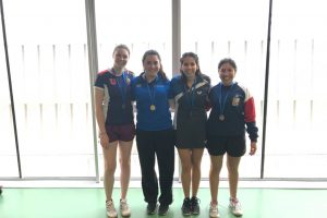 Facultad de Economía y Negocios celebra tras ganar segundo TIF de Tenis de Mesa Facultad de Economía y Negocios celebra tras ganar segundo TIF de Tenis de Mesa