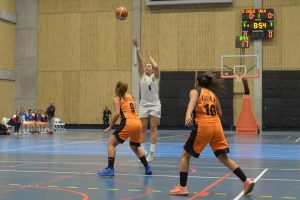 Básquetbol LDES: Intensos encuentros marcaron la noche del miércoles en JGM