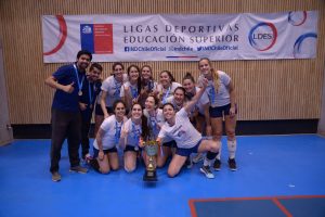 Vóleibol mujeres LDES RM: En disputada final la Chile vence a la UNAB por 3 a 2 Vóleibol mujeres LDES RM: En disputada final la Chile vence a la UNAB por 3 a 2