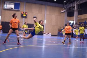 CNU balonmano mujeres: clásico universitario en las semifinales