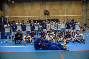 Copa Universus: U. de Chile comenzó con el pie derecho tras vencer a la UC en el vóleibol
