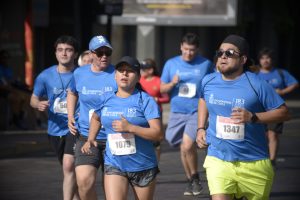 Más de 1.600 personas participaron en la Corrida Aniversario 183 años de la U. de Chile