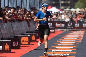 Estudiante U. de Chile Francisca Garrido obtuvo bronce en el Ironman 70.3 Pucón