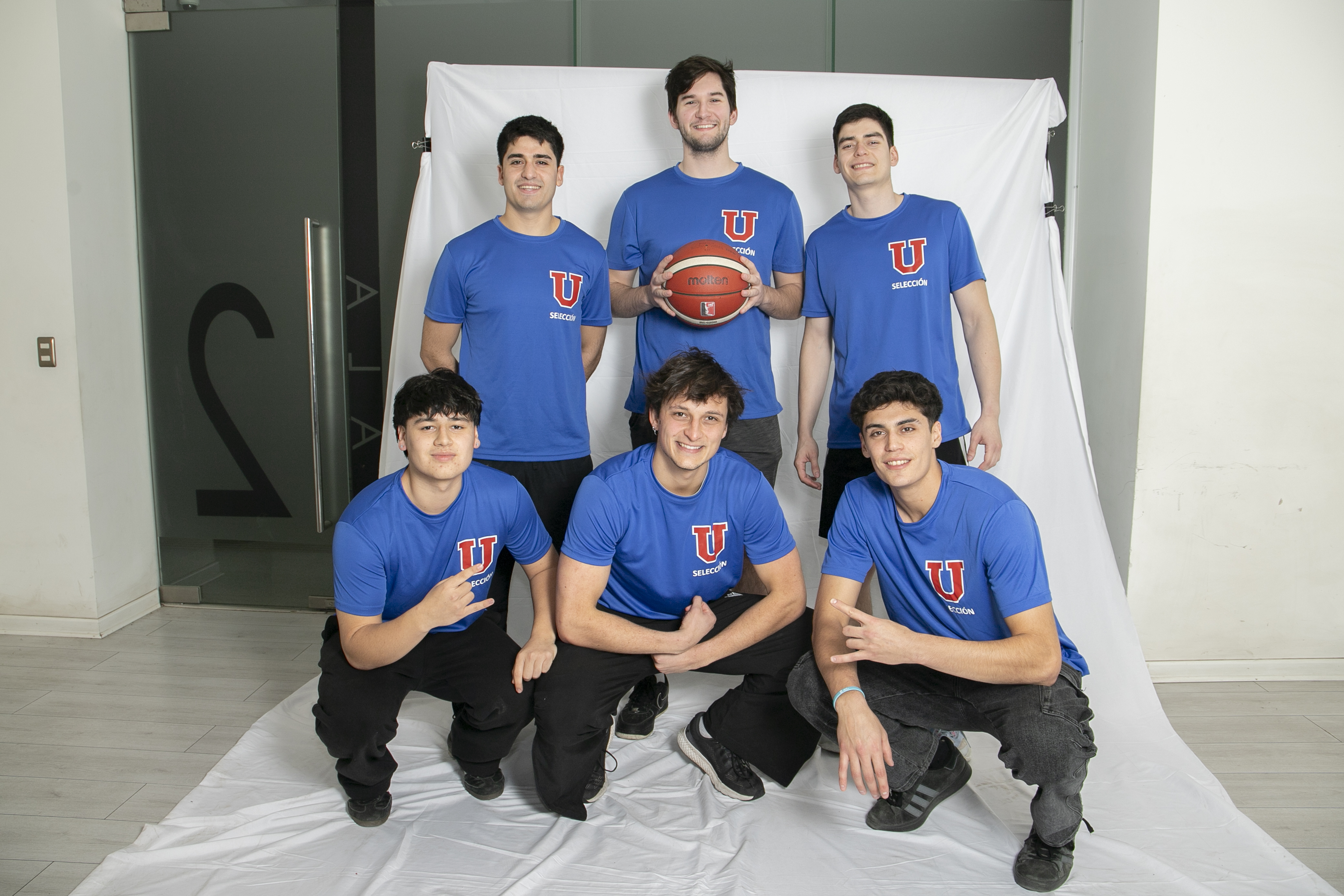 U. de Chile clasifica a semifinales en básquetbol en FISU Lima 2026