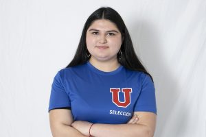 Estudiante U. de Chile recibe el título de Maestra Femenina FIDE en la Olimpiada de Ajedrez 2026